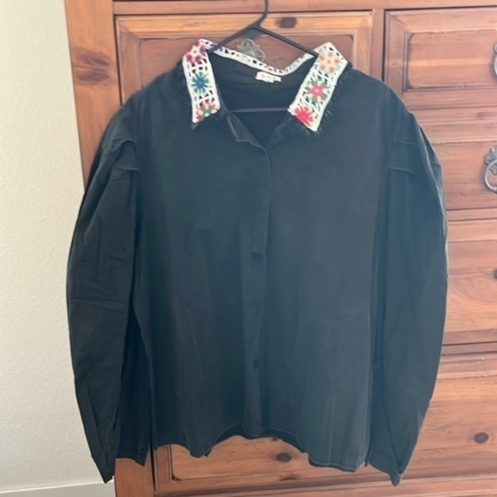 POL Women’s Black 100% Cotton Shirt With Granny Squares Size Large NWOT